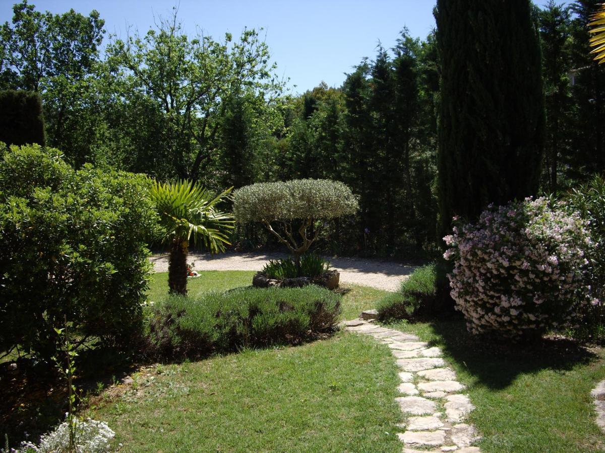 La Bastide De Mauragne - Gite Les Iris Apt Ngoại thất bức ảnh
